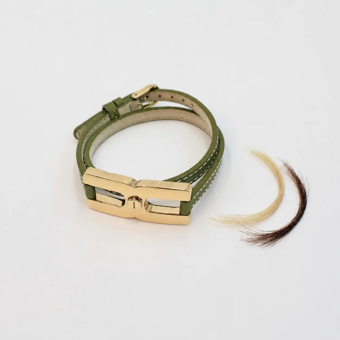 gros plan de bracelet or vermeil - fabrication artisanale Alhiage
