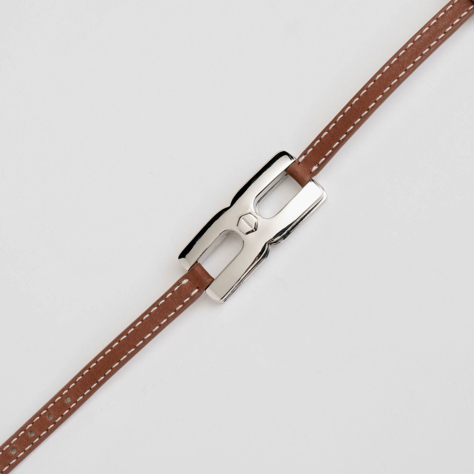  Bracelet Helys H argent rhodié personnalisé - vue détail gravure