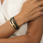 Bracelet Helys V porté - bijou mémoriel en or vermeil fabriqué en France