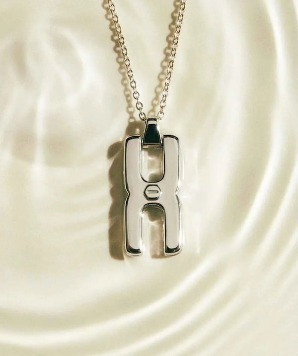 Pendentif Hera O argent rhodié - collier mémoriel avec compartiment pour mèche de cheveux, cadeau unique et précieux