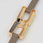 Détail du bracelet Helys T or vermeil - bijou personnalisé avec gravure et mèche de cheveux ou message manuscrit