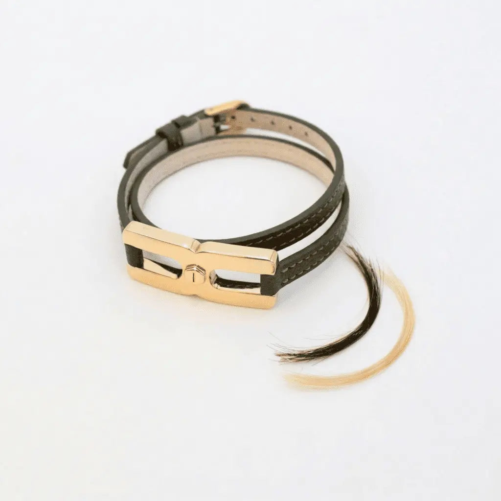 détail du bracelet helys en or vermeil avec ouverture aimantée fabriqué en France