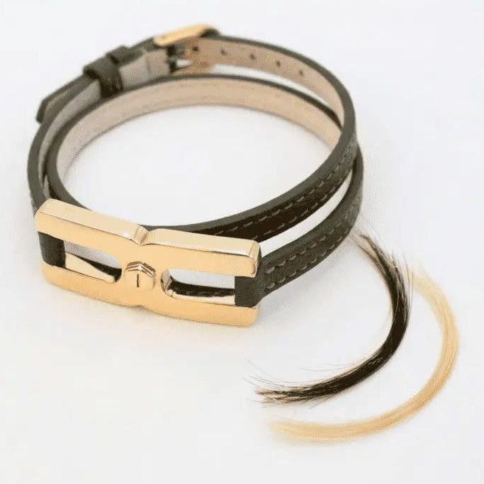 détail du bracelet helys en or vermeil avec ouverture aimantée fabriqué en France