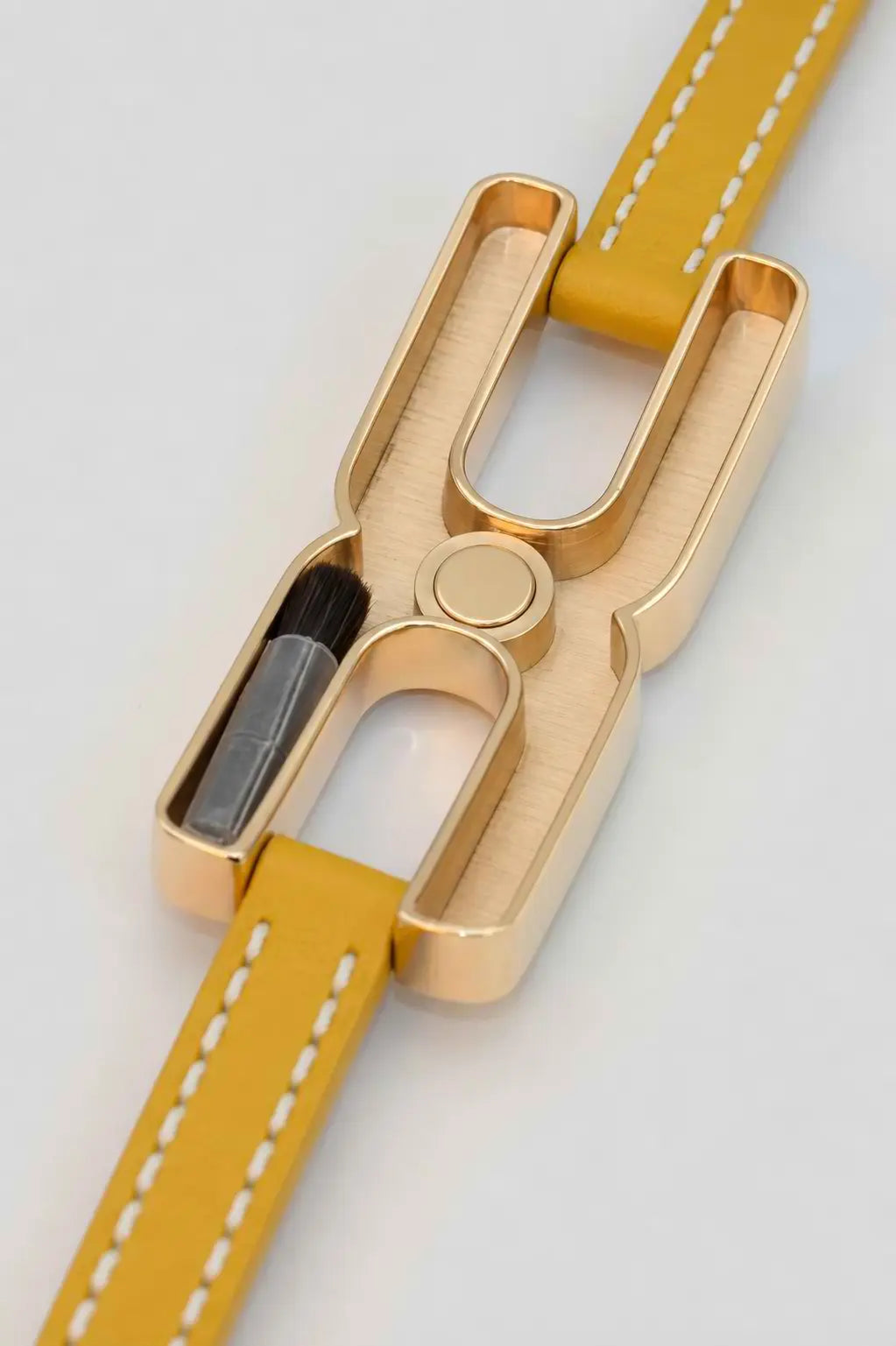 Bracelet Helys Y en or vermeil avec cordon cuir jaune - cadeau de naissance personnalisable