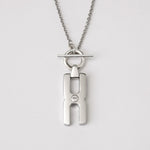 Détail collier argent rhodié - pendentif Hera R artisanal haut de gamme française