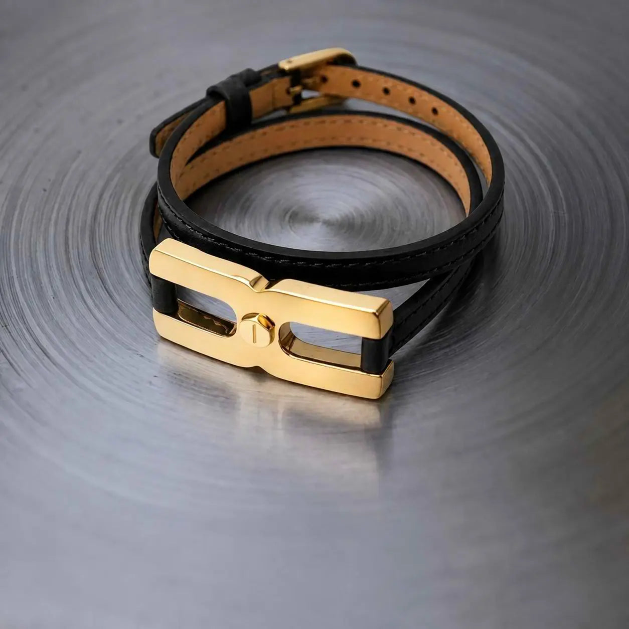 Bracelet Helys M en or vermeil avec cordon cuir noir - bracelet homme personnalisable
