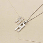Bijou personnalisé argent rhodié - collier Hera R pour cadeau de naissance - message intime gravé